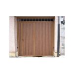 Puerta batiente imitación madera exterior